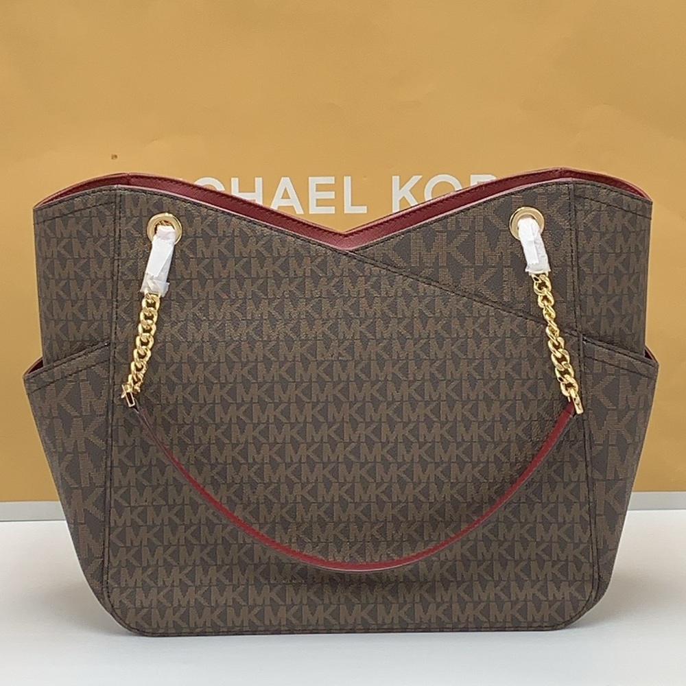 MICHAEL KORS 
Jet Set Large Logo Tote Shoulder Bag
COLOR DARK CHERRY
NWT - Picture 13 of 16